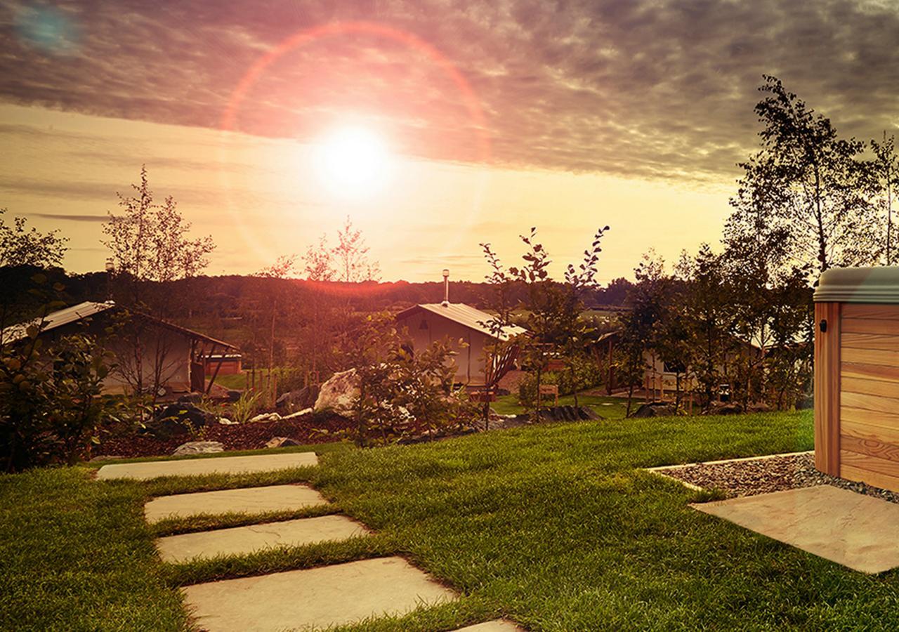 Love2Stay Glamping Resort Shrewsbury Exterior photo