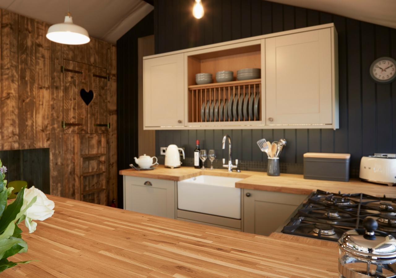 Love2Stay Glamping Resort Shrewsbury Exterior photo